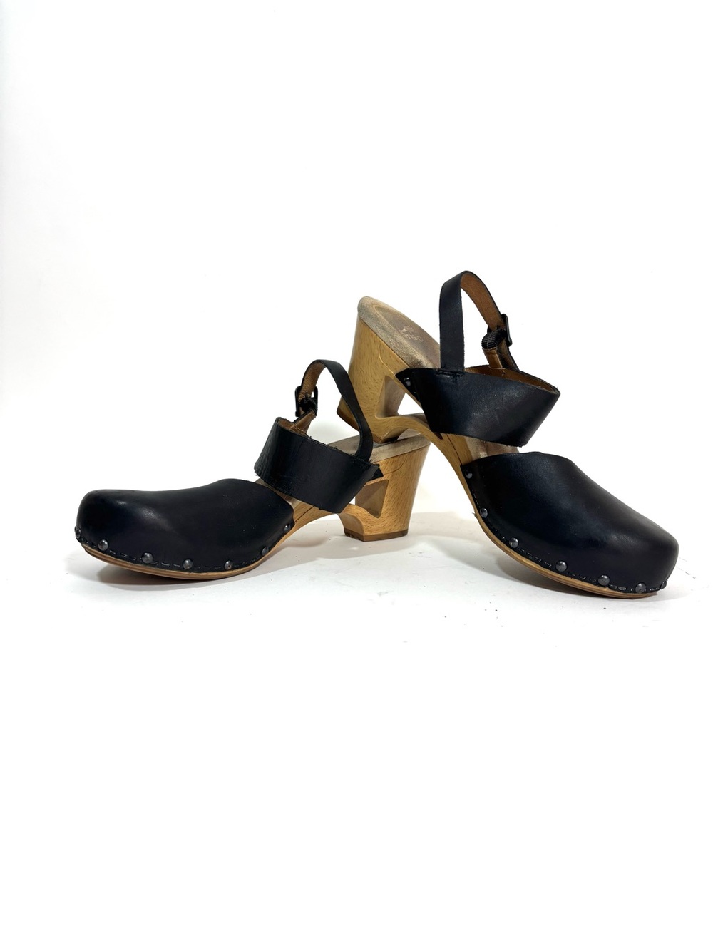 Dansko Lucia Black Leather Closed Toe Clog Sandals Stapled Mary Jane Sz 41